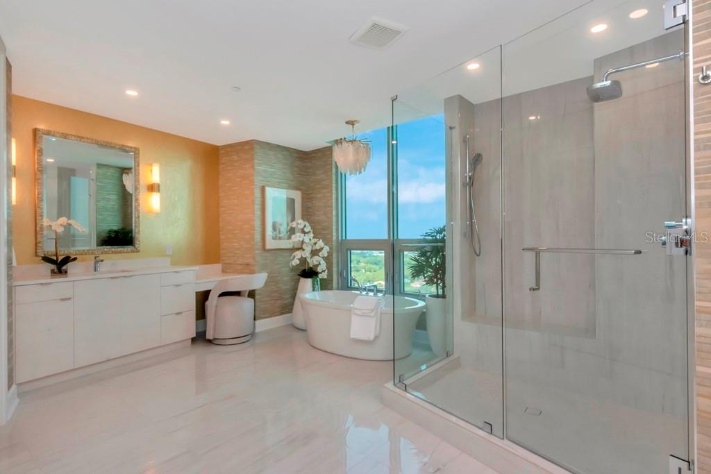 3401 BAYSHORE BOULEVARD Unit: 2102