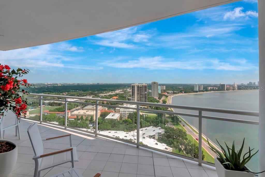 3401 BAYSHORE BOULEVARD Unit: 2102