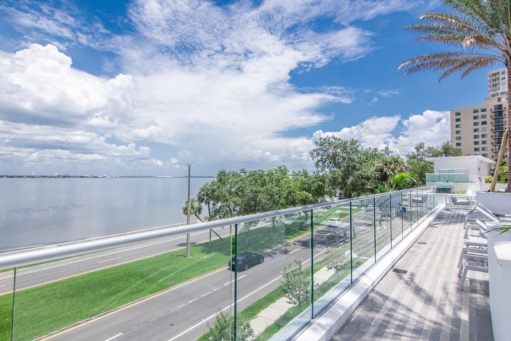 3401 BAYSHORE BOULEVARD Unit: 2102