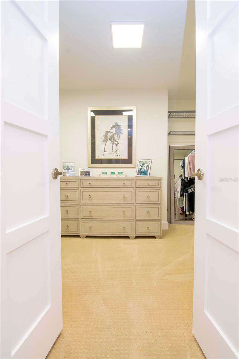 3401 BAYSHORE BLVD #1703