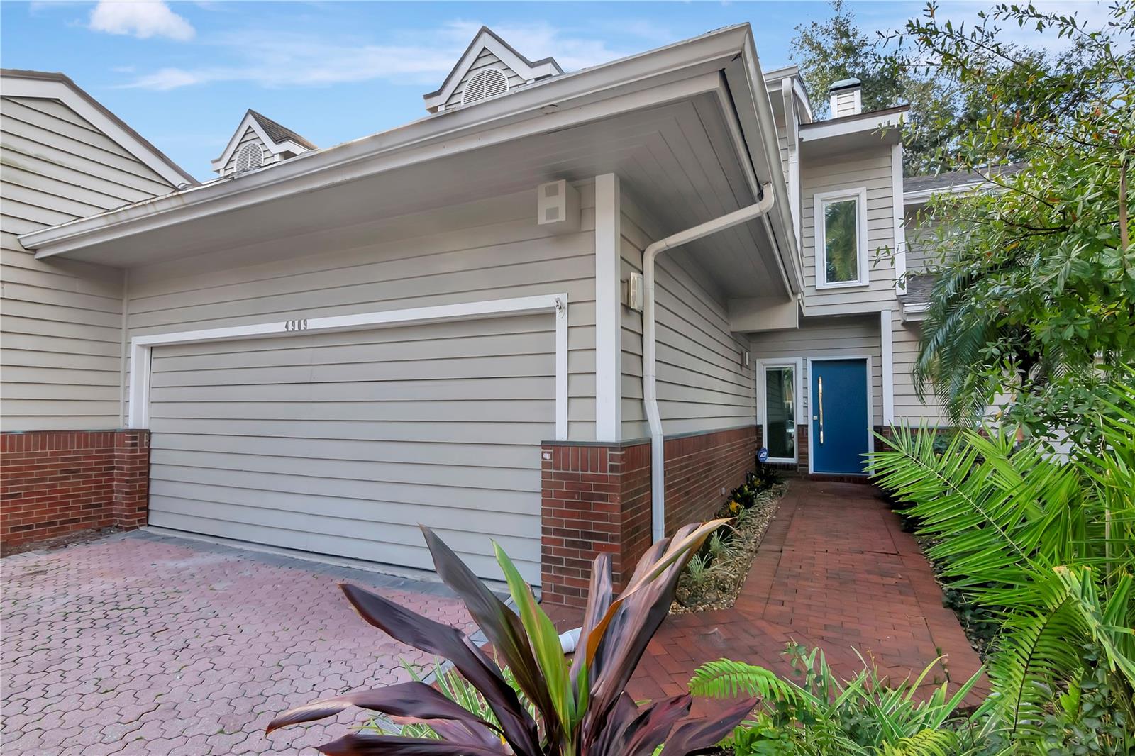 4909 PILGRIMS PATH WAY