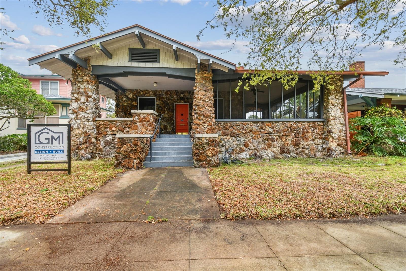 712 S EDISON AVE