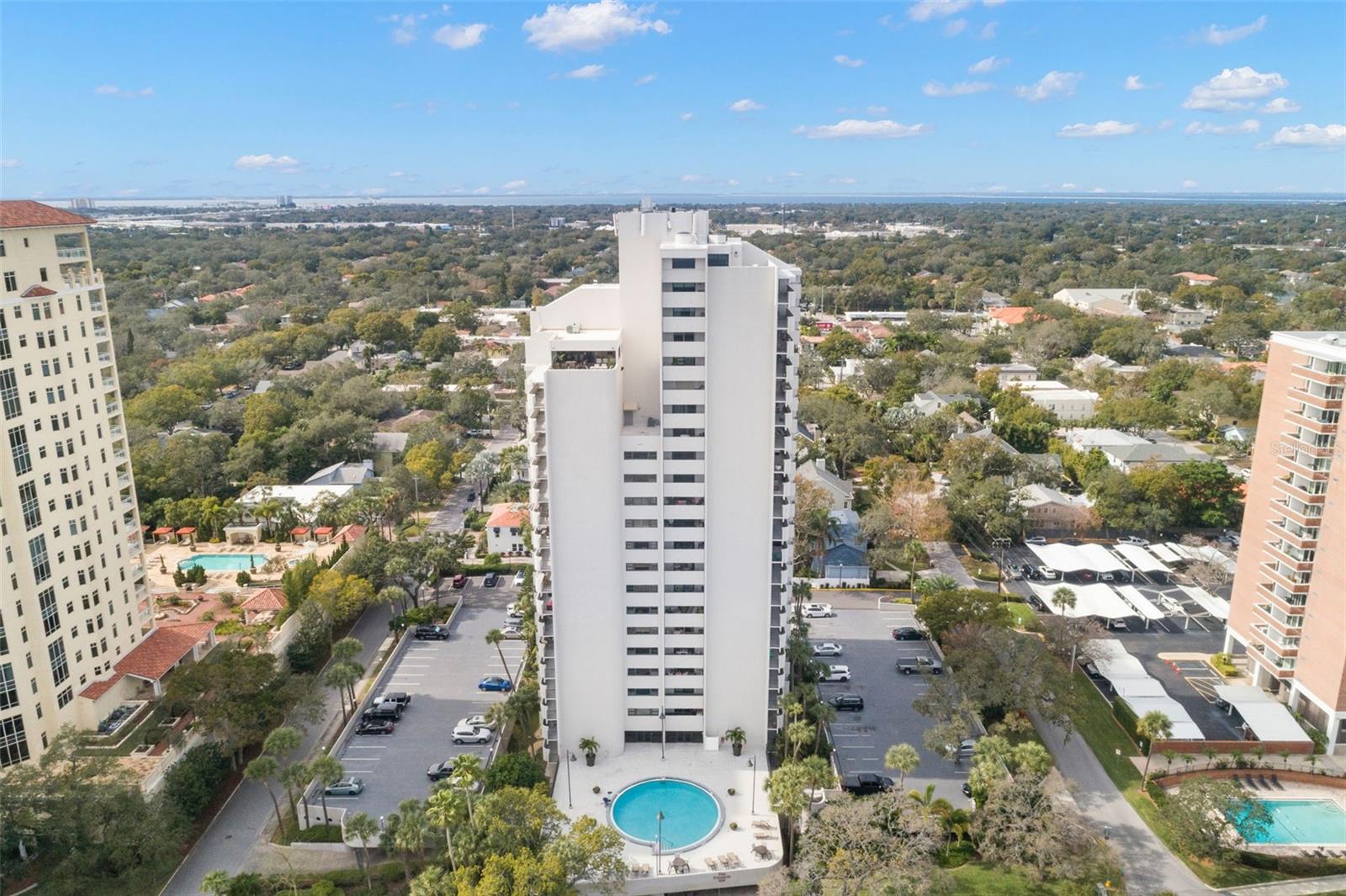 4141 BAYSHORE BLVD #1402