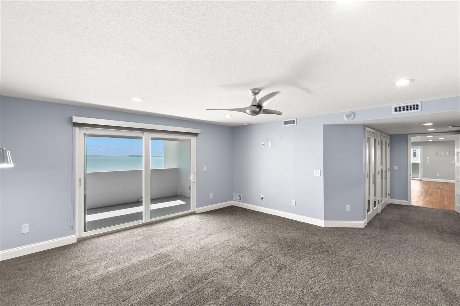 4141 BAYSHORE BLVD #1402