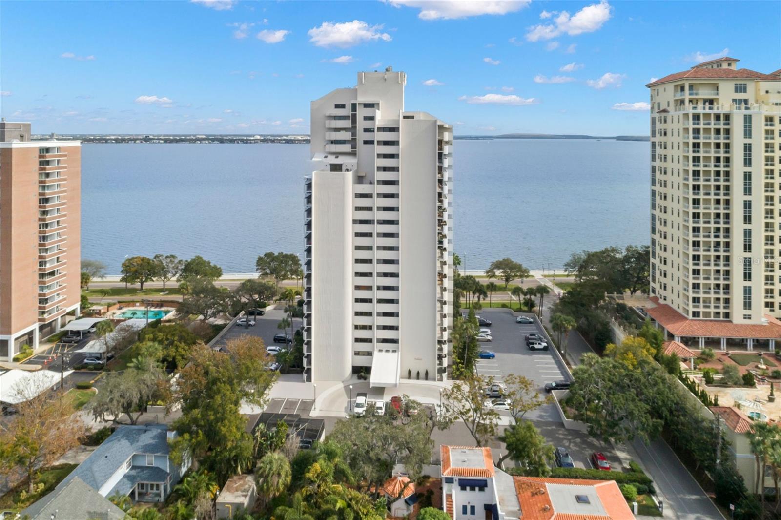 4141 BAYSHORE BLVD #1402