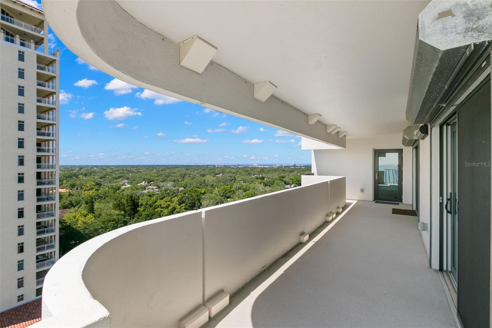 4141 BAYSHORE BLVD #1402
