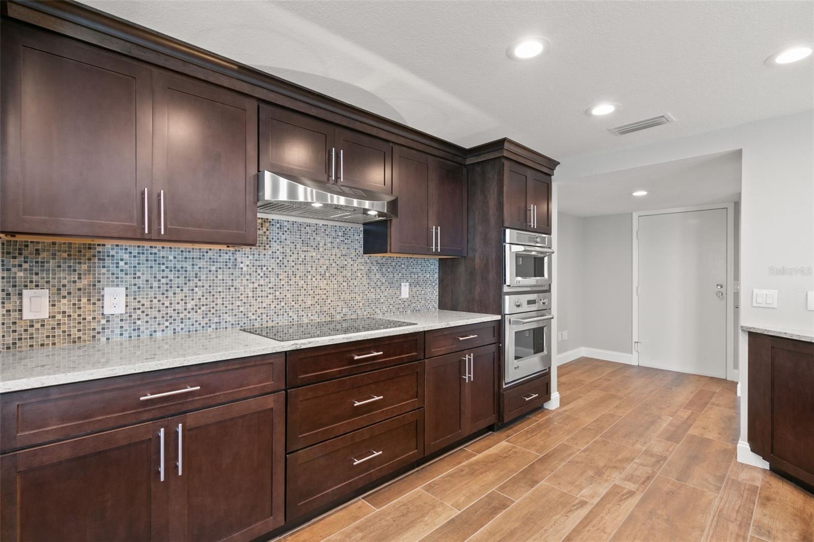 4141 BAYSHORE BLVD #1402