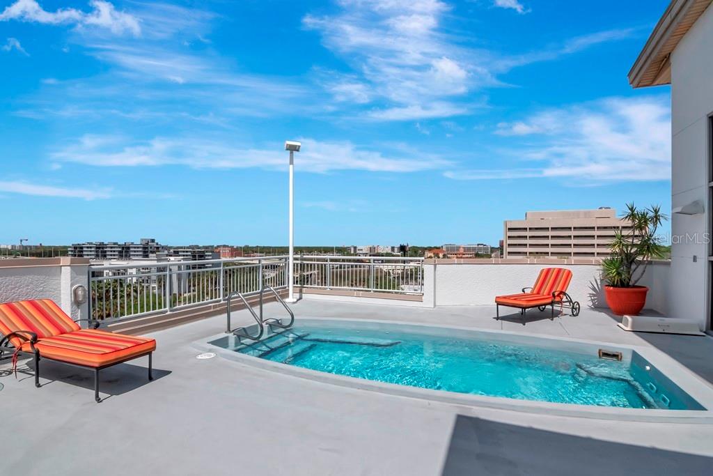 1108 N FRANKLIN ST #503