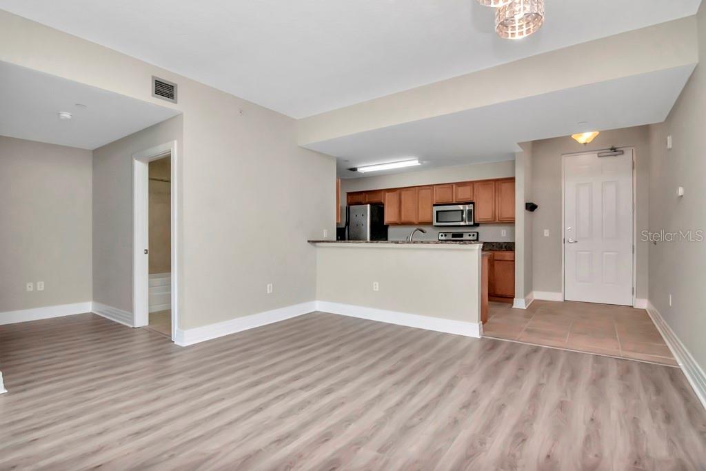 1108 N FRANKLIN ST #503