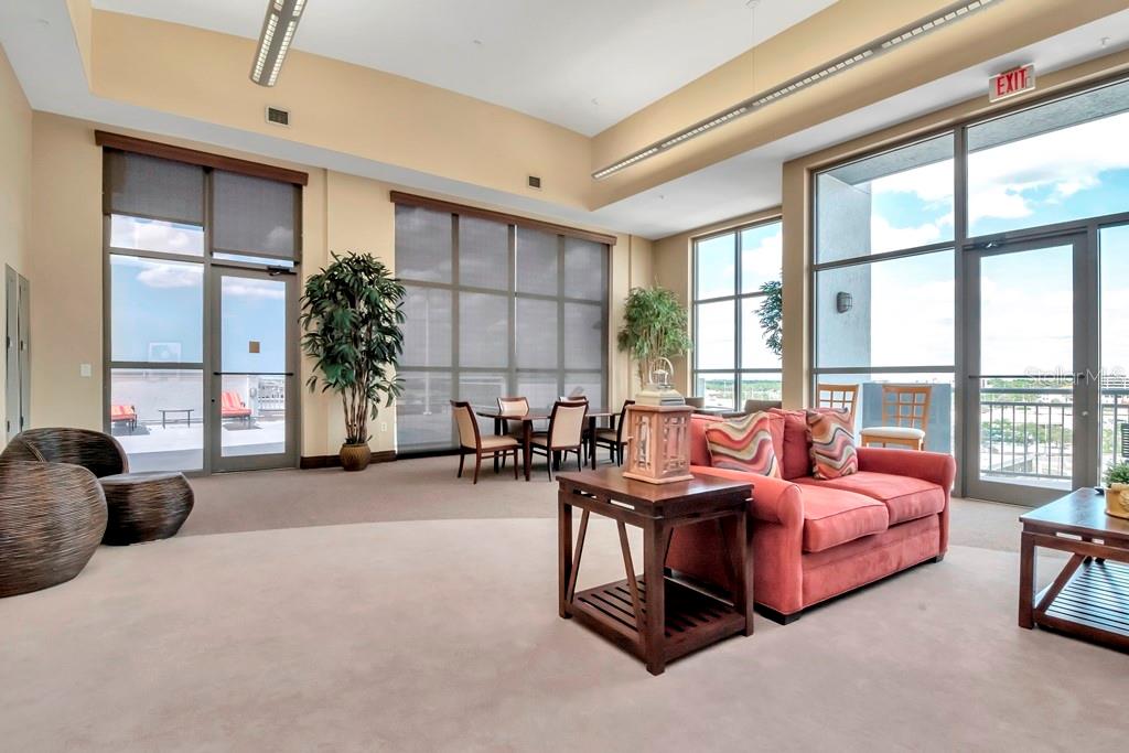 1108 N FRANKLIN ST #503