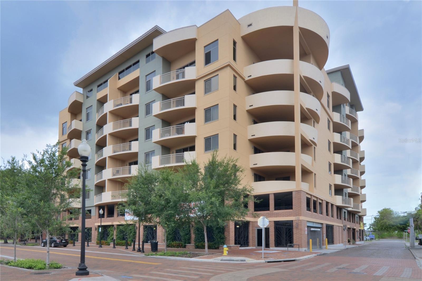 1108 N FRANKLIN ST #503