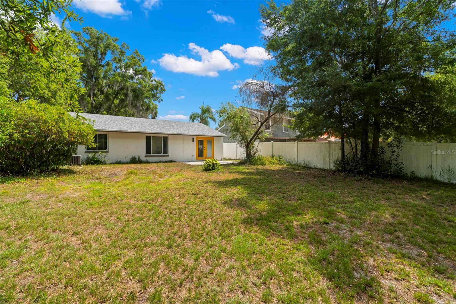 2902 CEDARIDGE DR