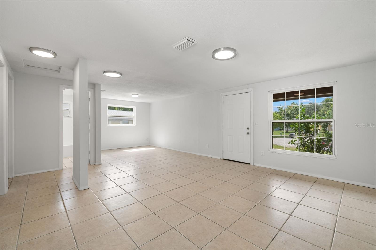 6512 AMUNDSON CT