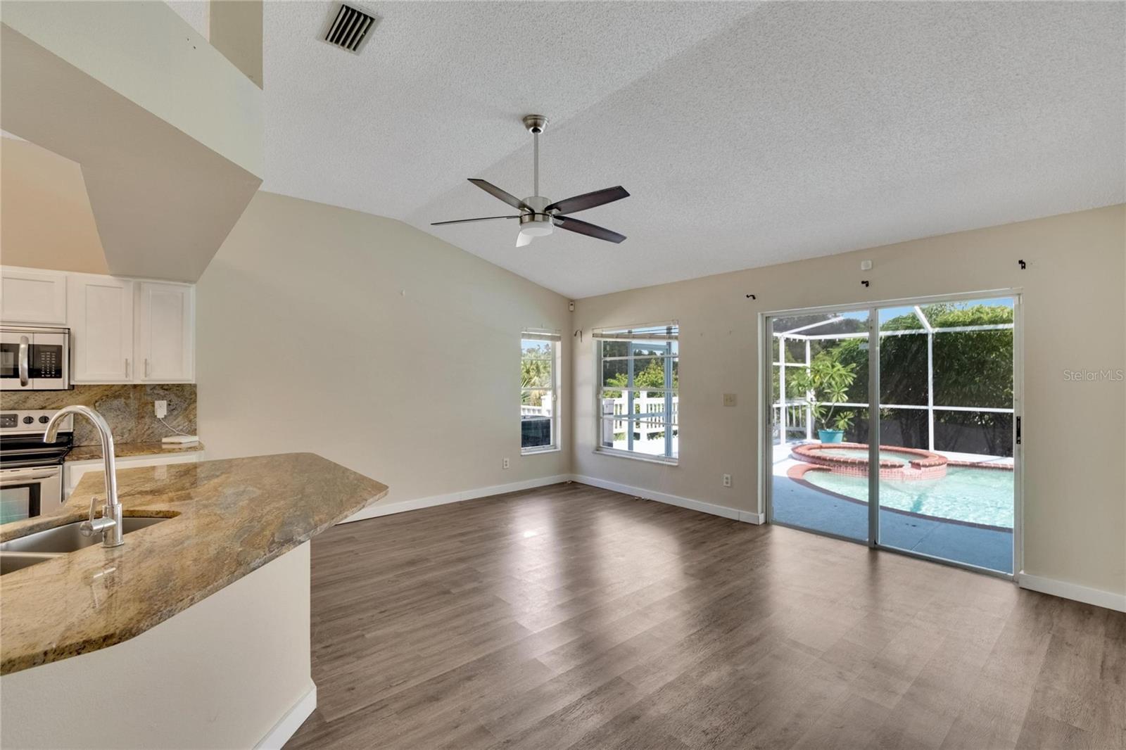 10937 CARNELIAN LN