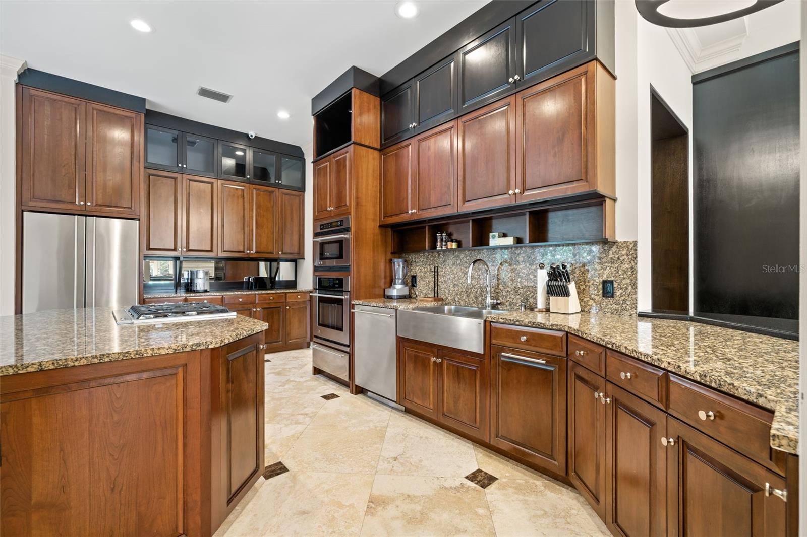 4520 W WOODMERE RD