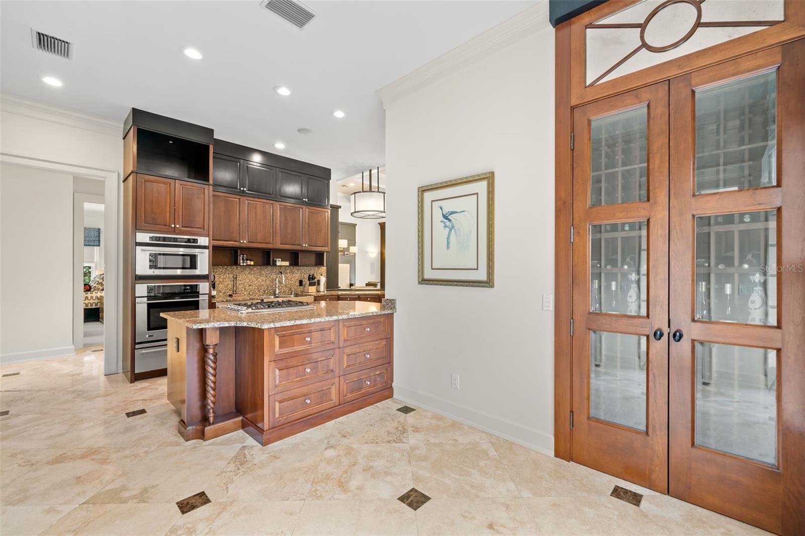 4520 W WOODMERE RD