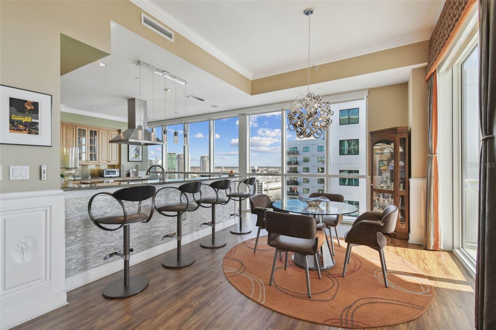 450 KNIGHTS RUN AVE #2001