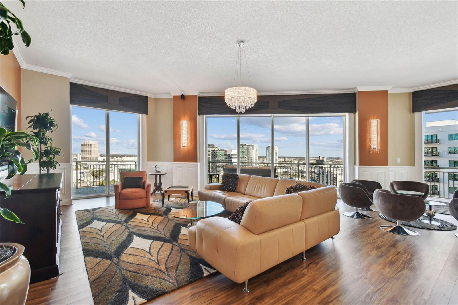 450 KNIGHTS RUN AVE #2001