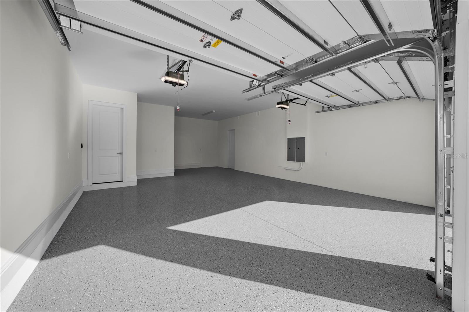 4005 W MULLEN AVE