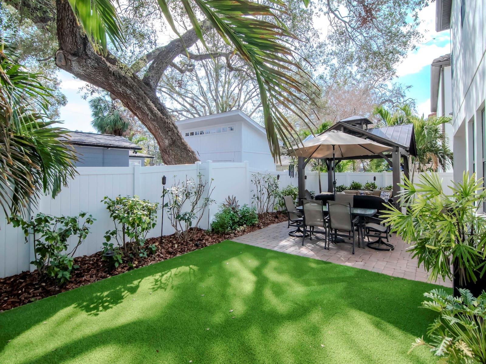 4302 W SAN PEDRO ST