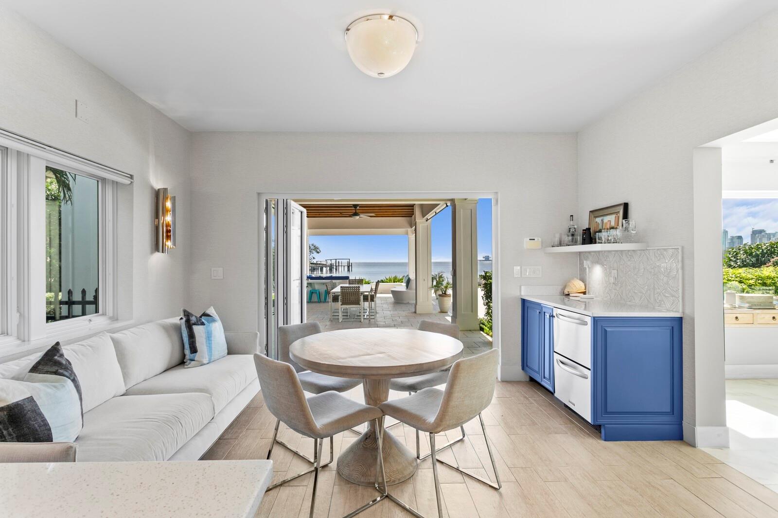 611 BRIGHTWATERS BLVD NE