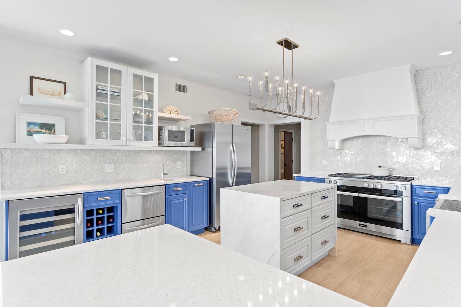 611 BRIGHTWATERS BLVD NE