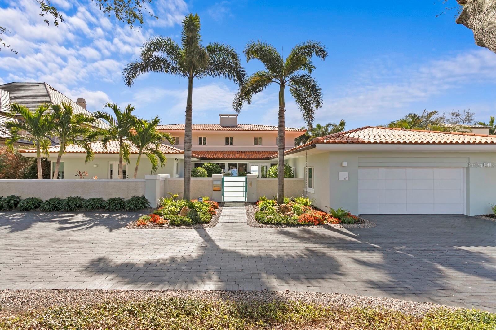 611 BRIGHTWATERS BLVD NE