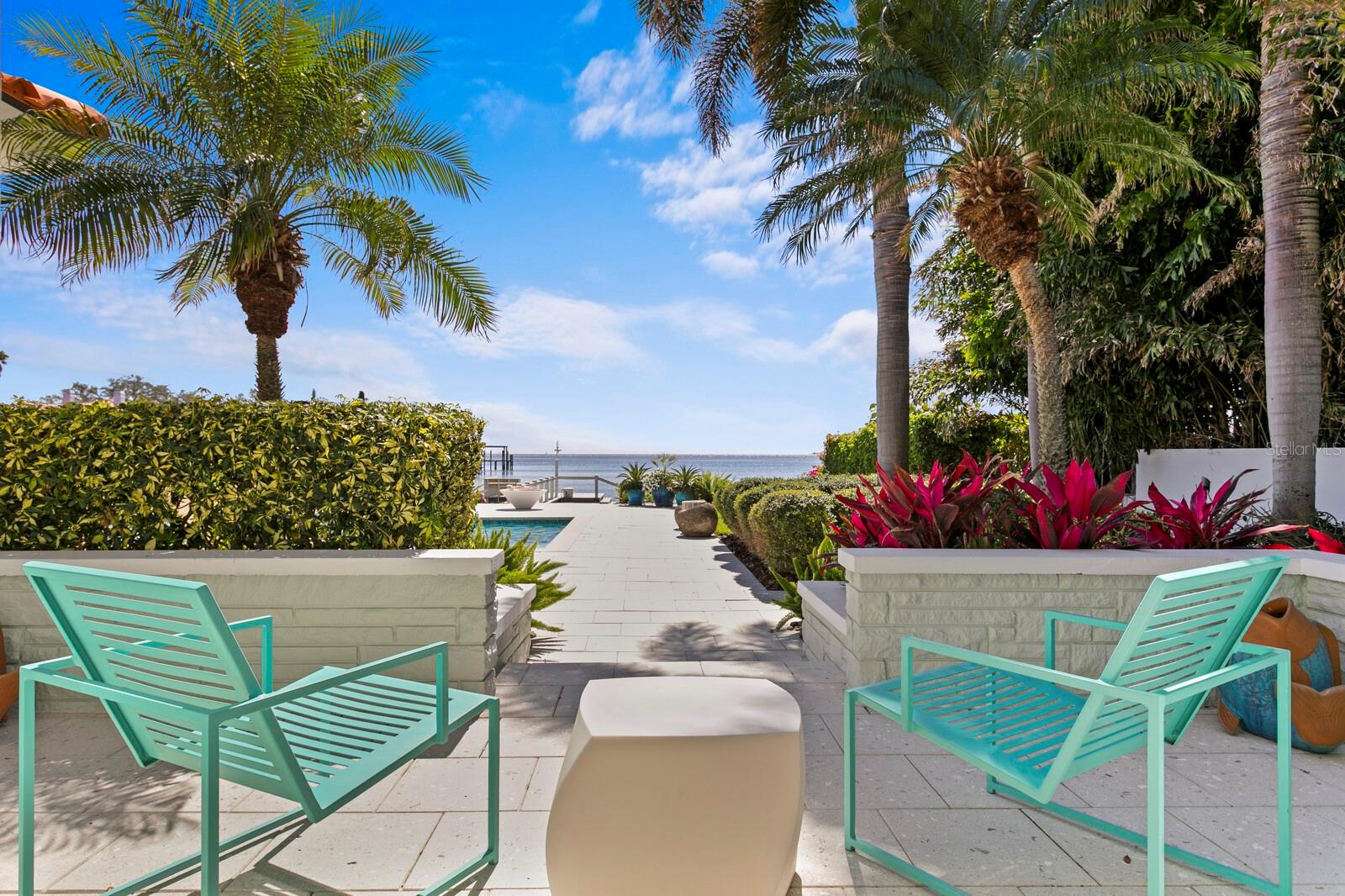 611 BRIGHTWATERS BLVD NE