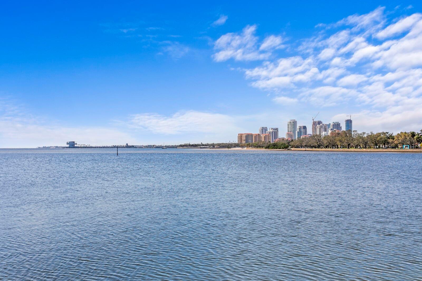 611 BRIGHTWATERS BLVD NE