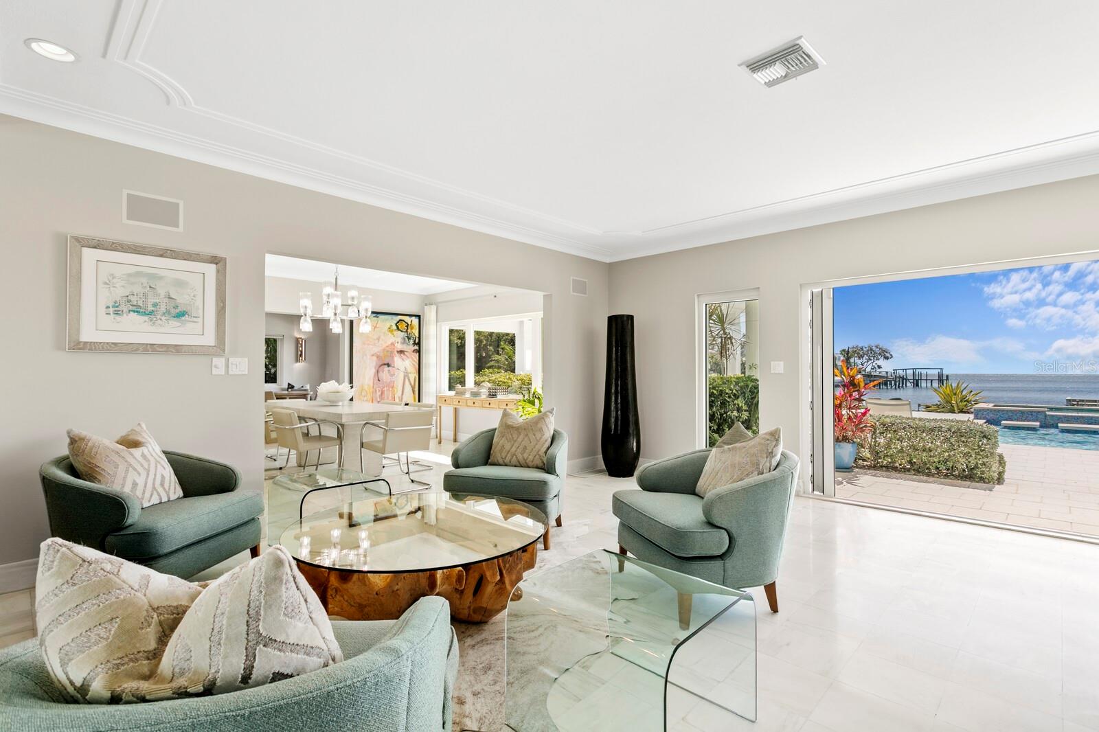 611 BRIGHTWATERS BLVD NE