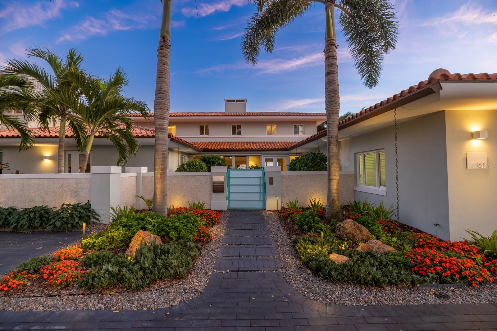 611 BRIGHTWATERS BLVD NE