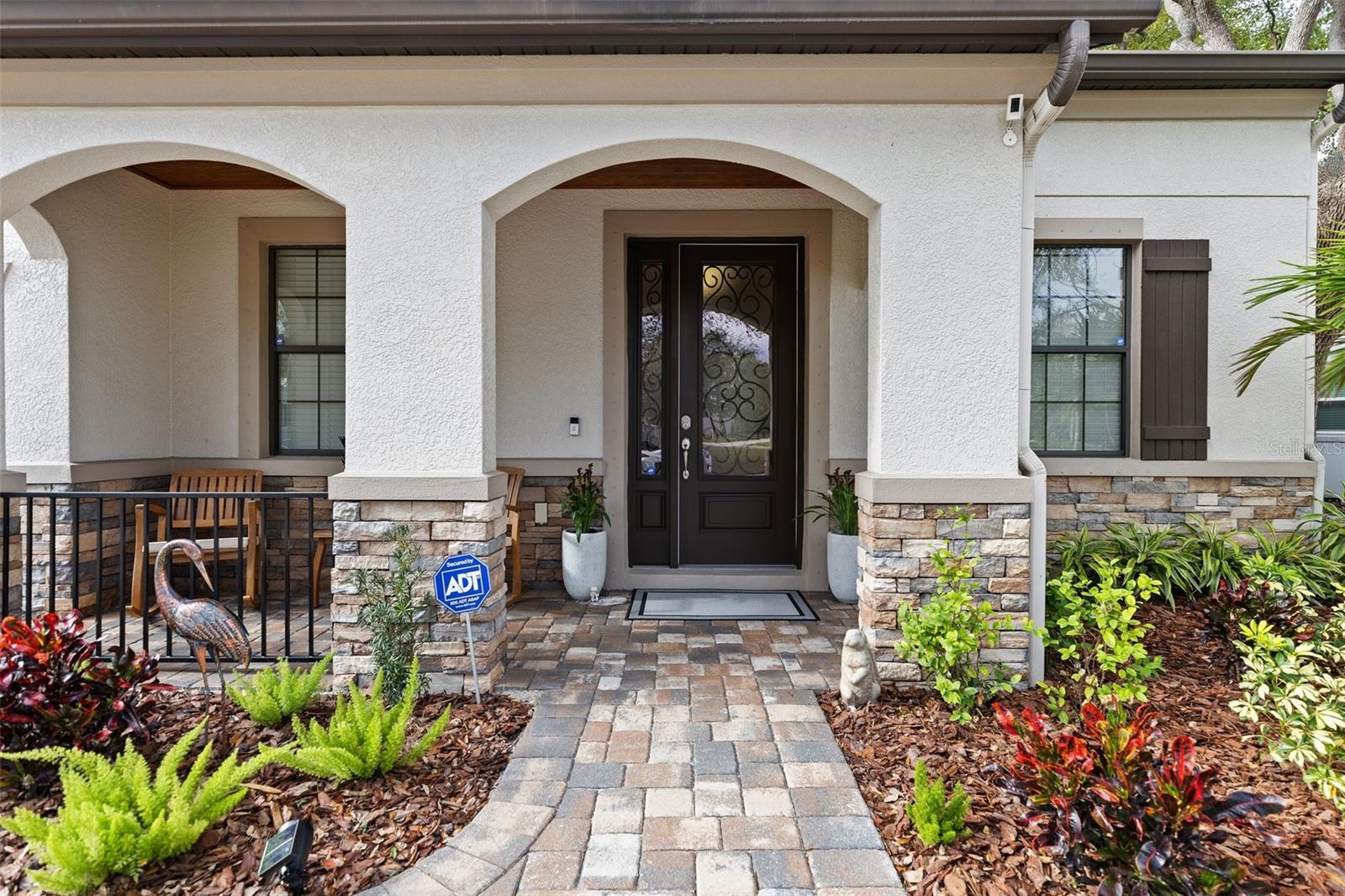 3605 E TAMPA CIR
