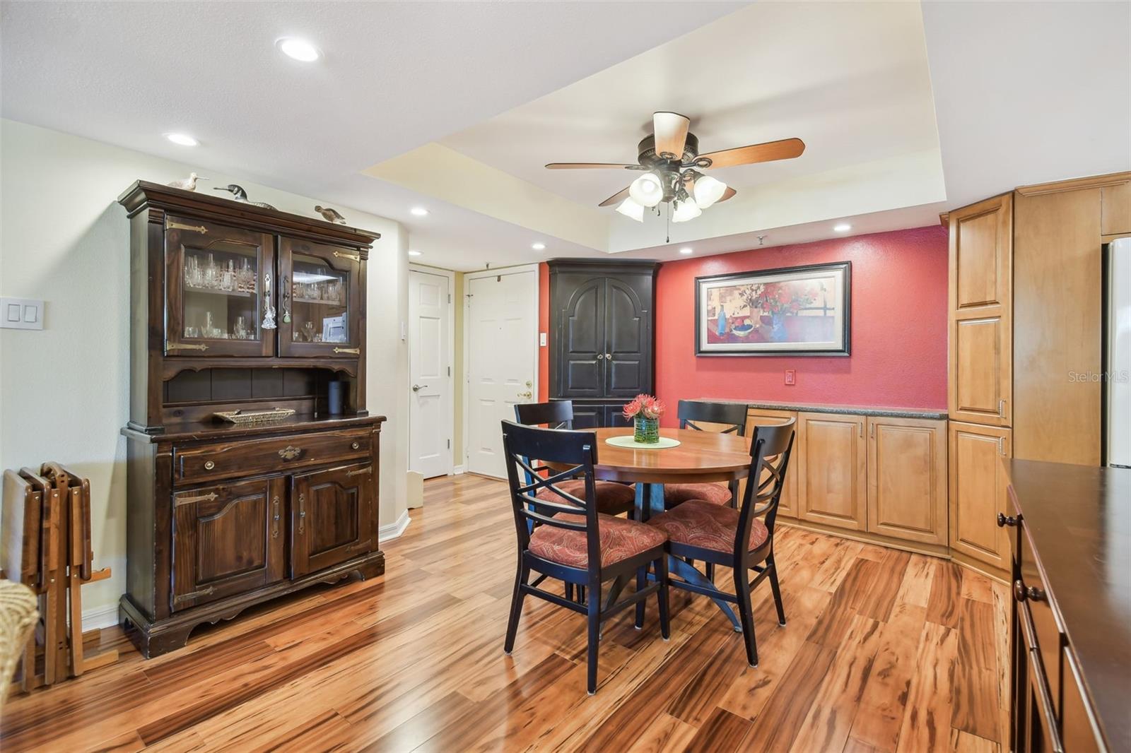 3211 W SWANN AVE #302