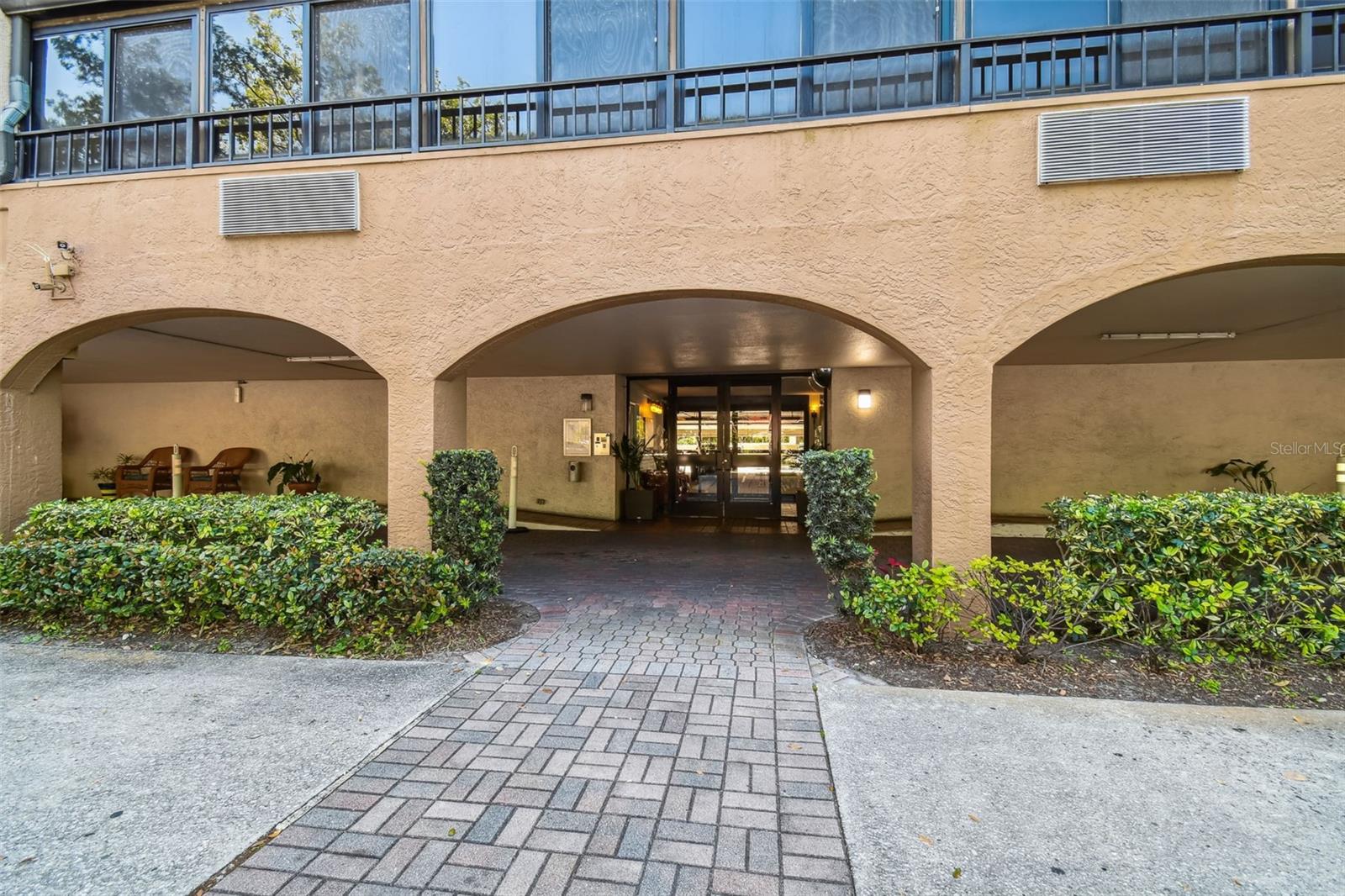 3211 W SWANN AVE #302