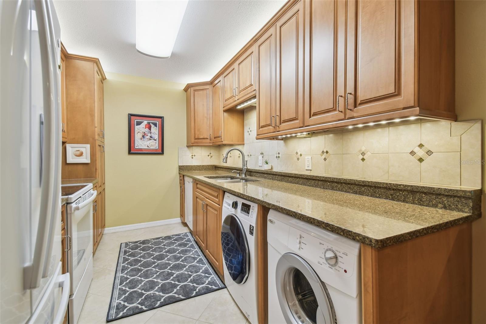 3211 W SWANN AVE #302