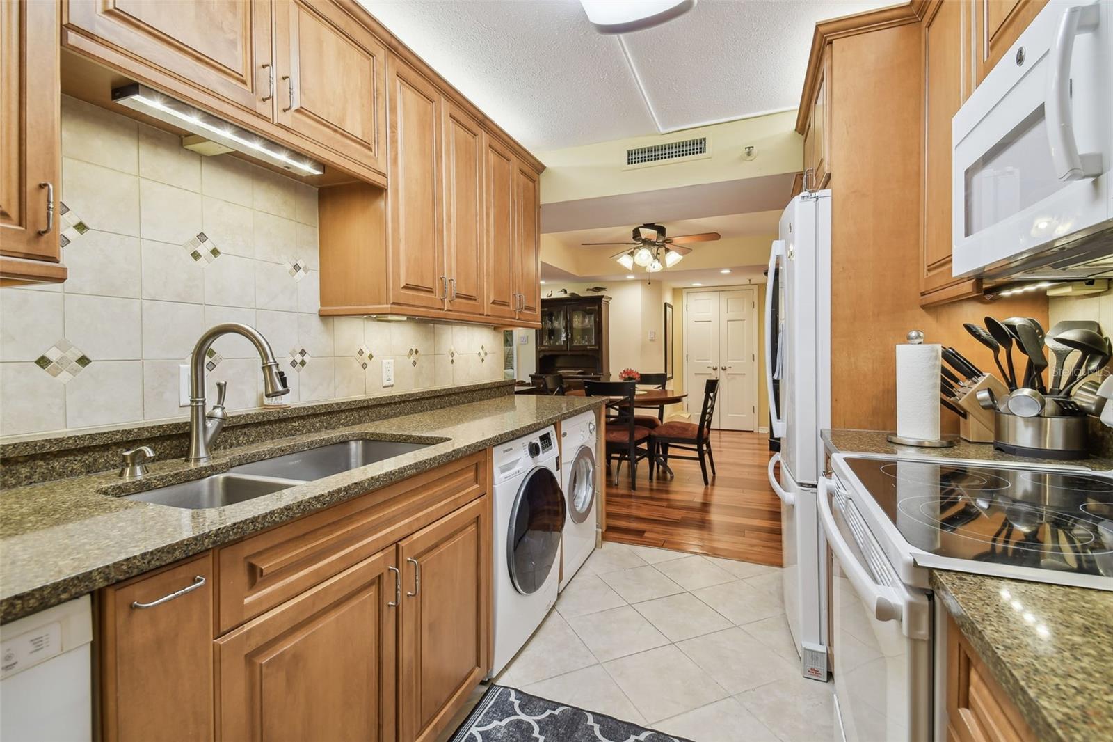 3211 W SWANN AVE #302