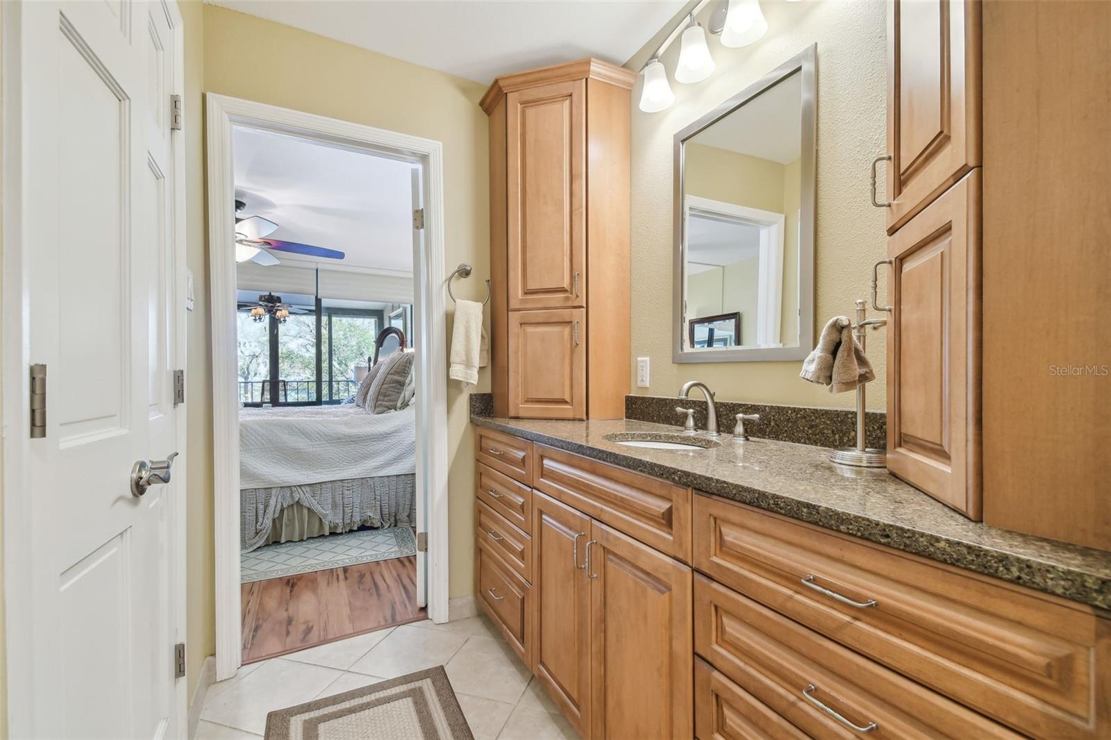 3211 W SWANN AVE #302