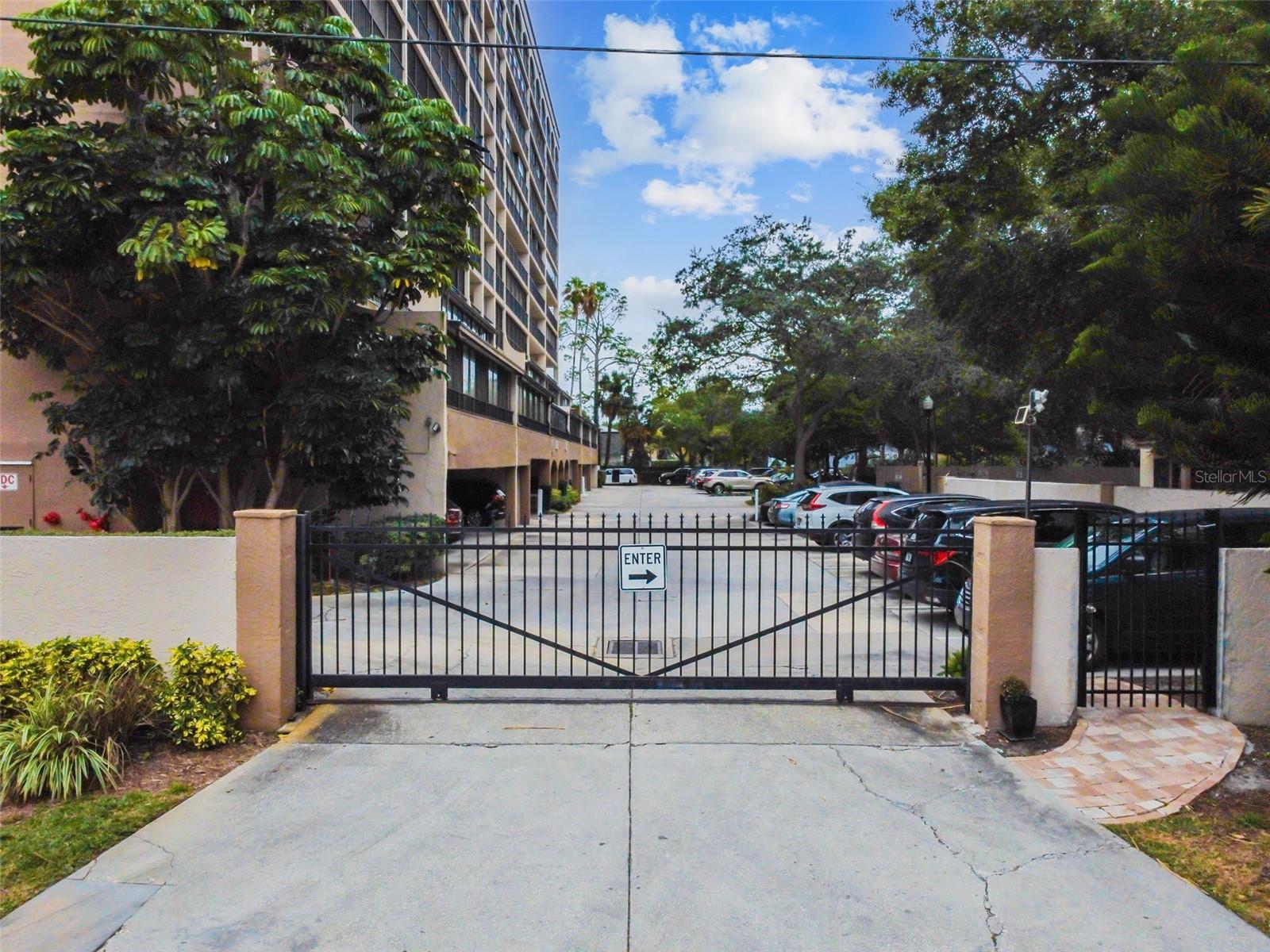 3211 W SWANN AVE #302