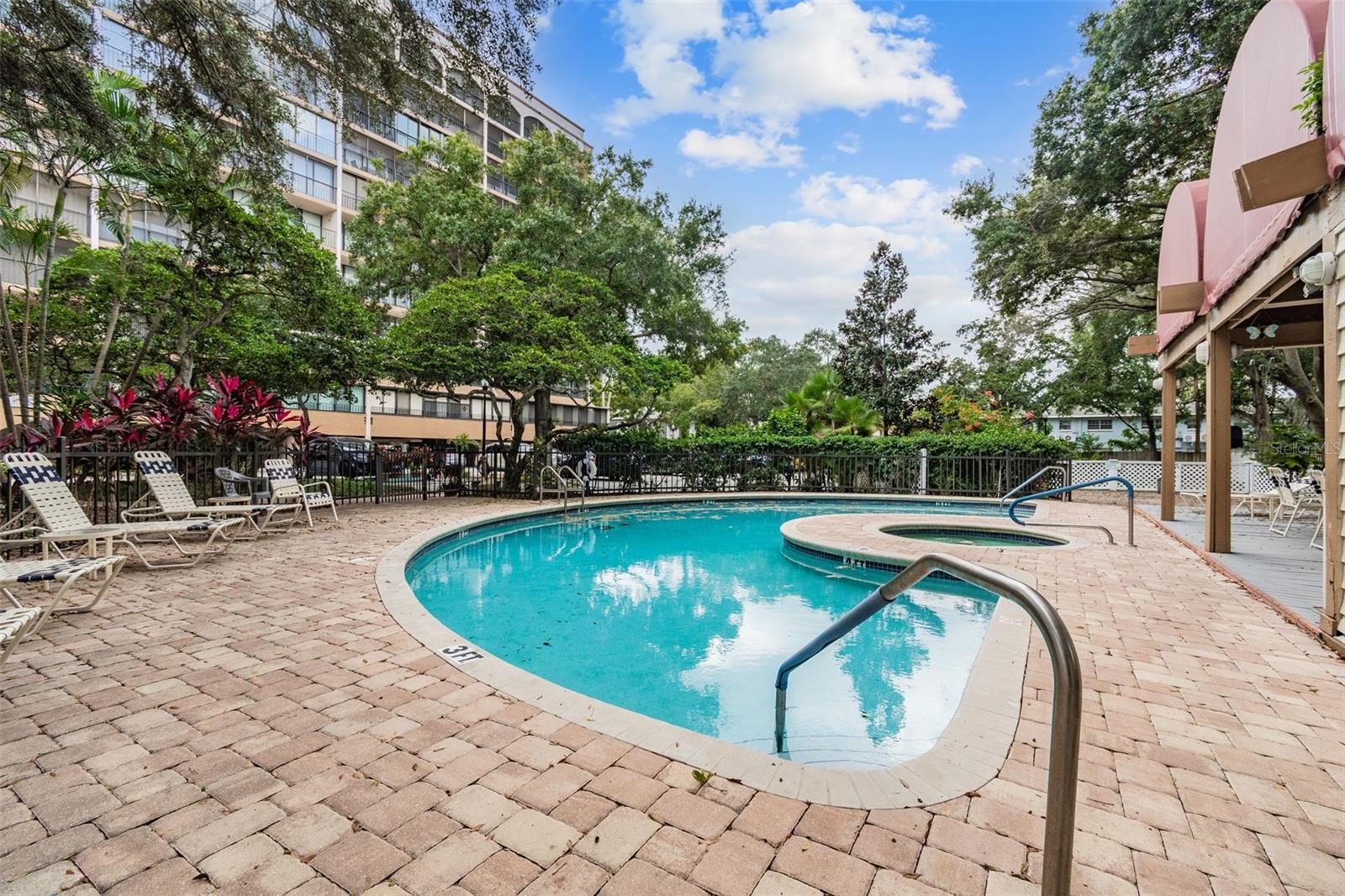 3211 W SWANN AVE #302