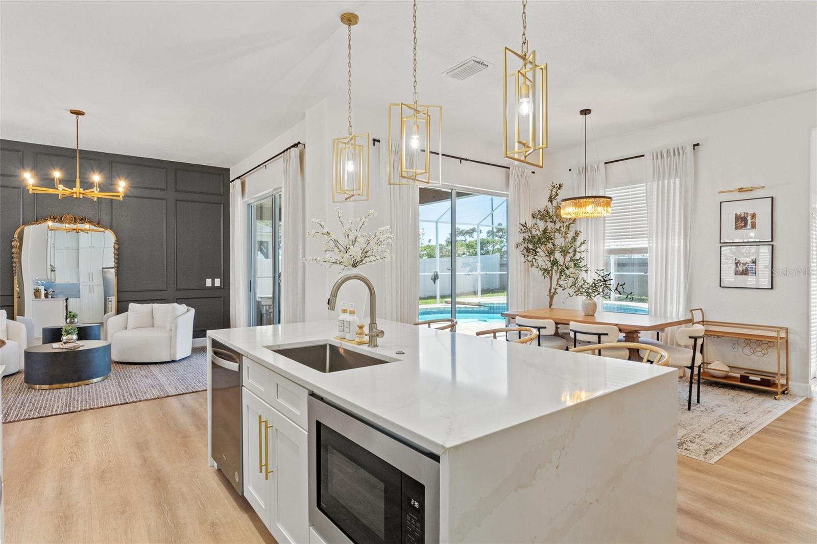 9214 HIDDEN WATER CIR