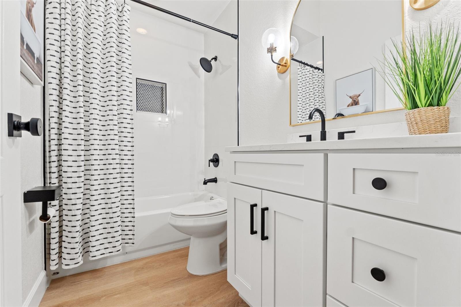 9214 HIDDEN WATER CIR