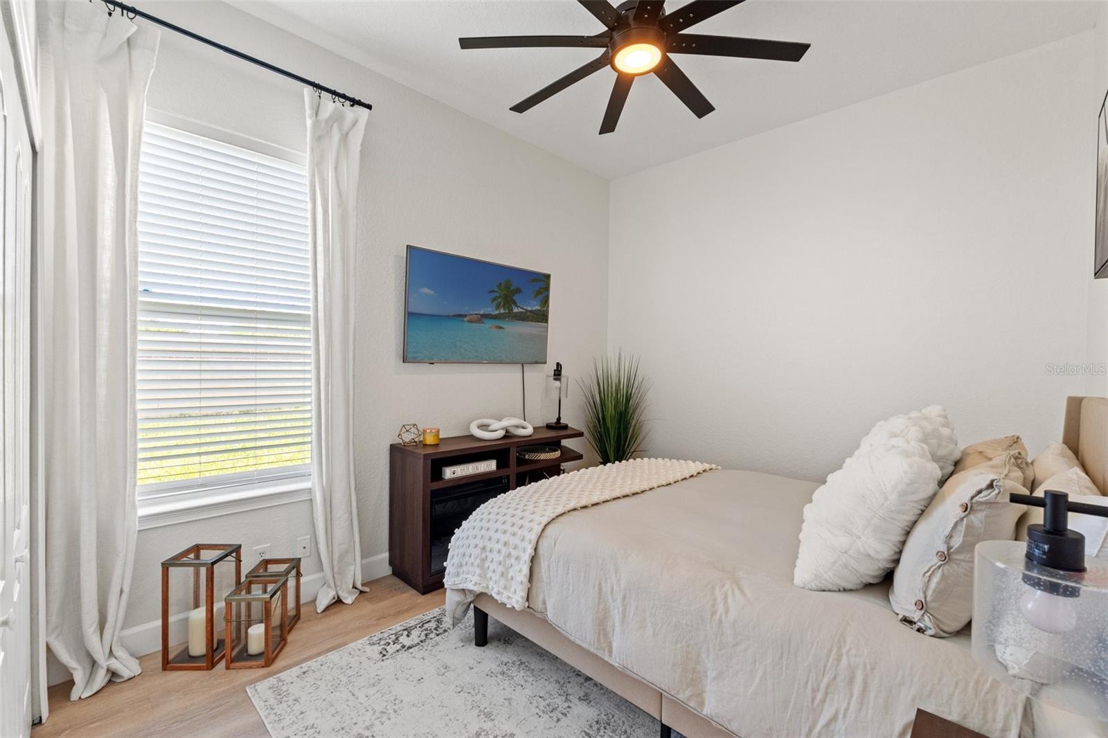 9214 HIDDEN WATER CIR