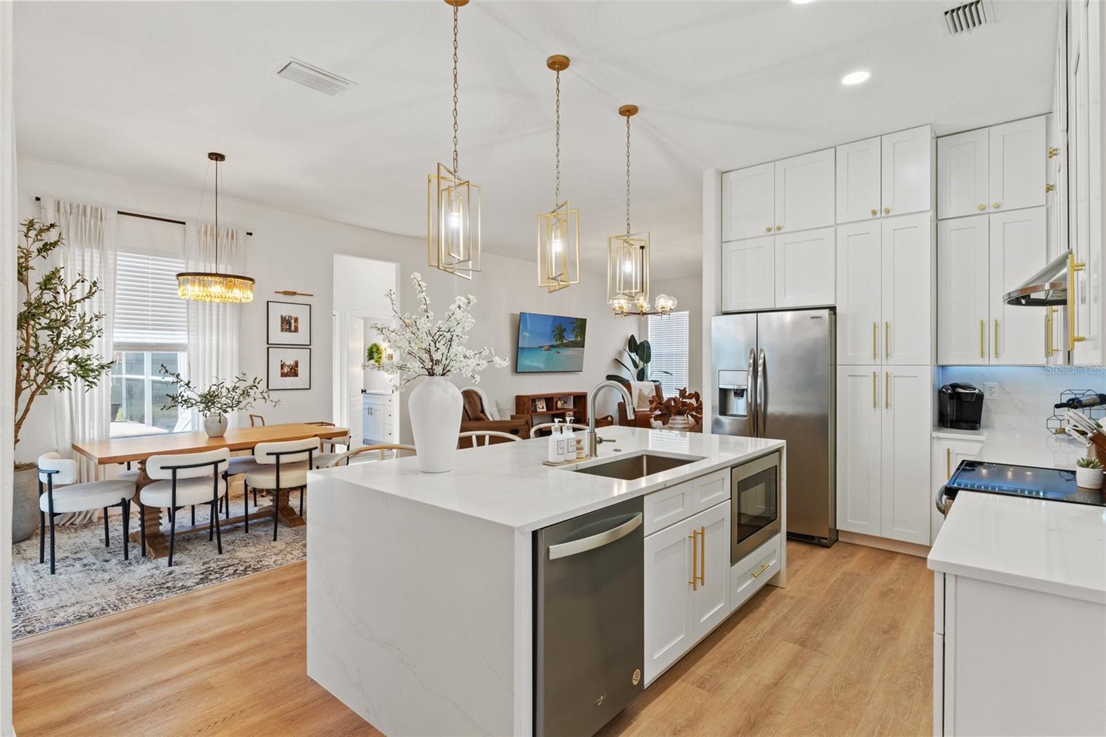 9214 HIDDEN WATER CIR