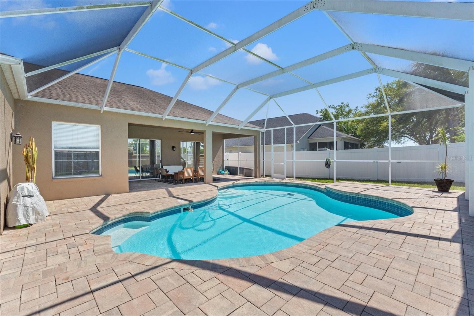 9214 HIDDEN WATER CIR