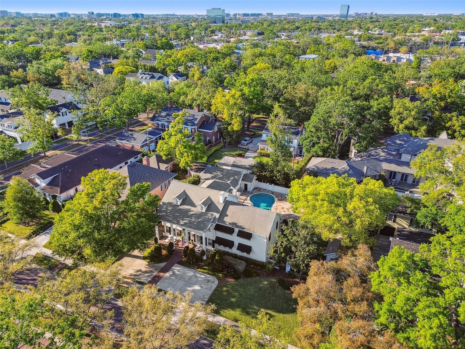 3313 W MULLEN AVE