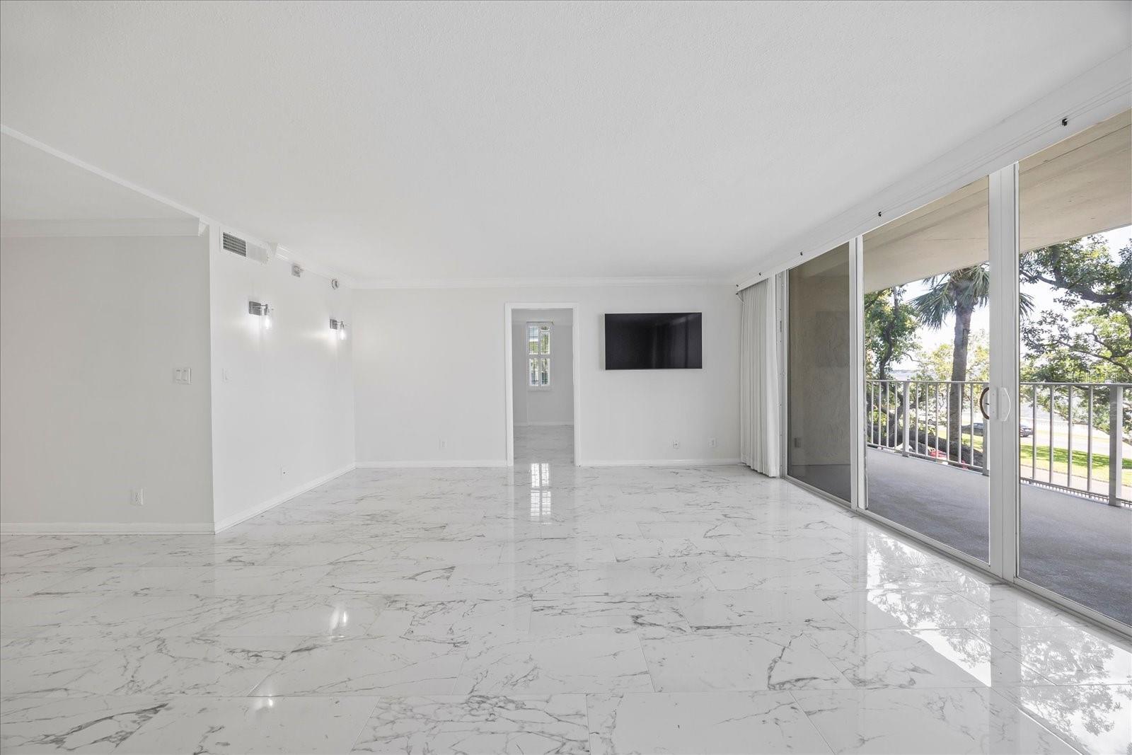 2611 BAYSHORE BLVD #207