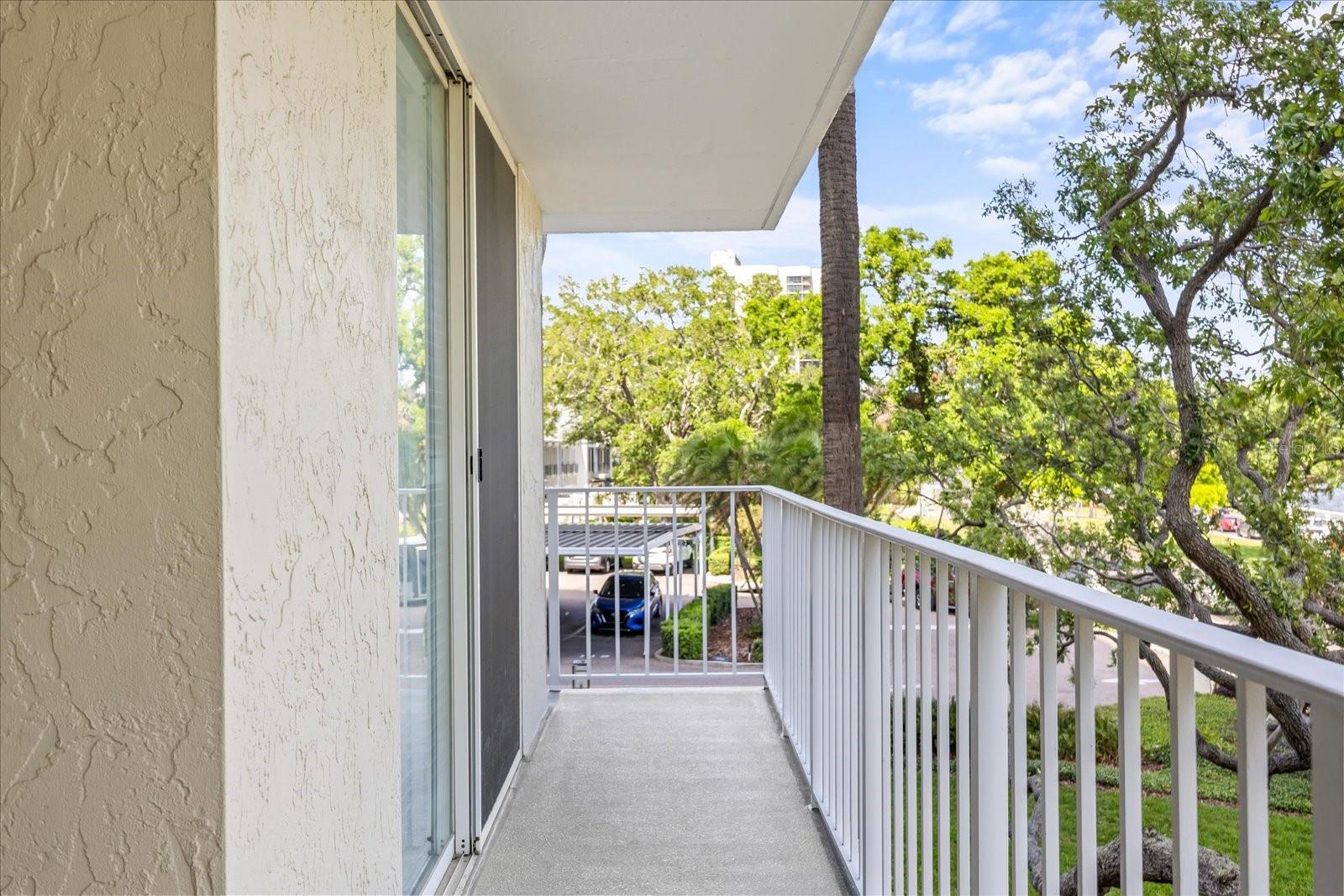 2611 BAYSHORE BLVD #207
