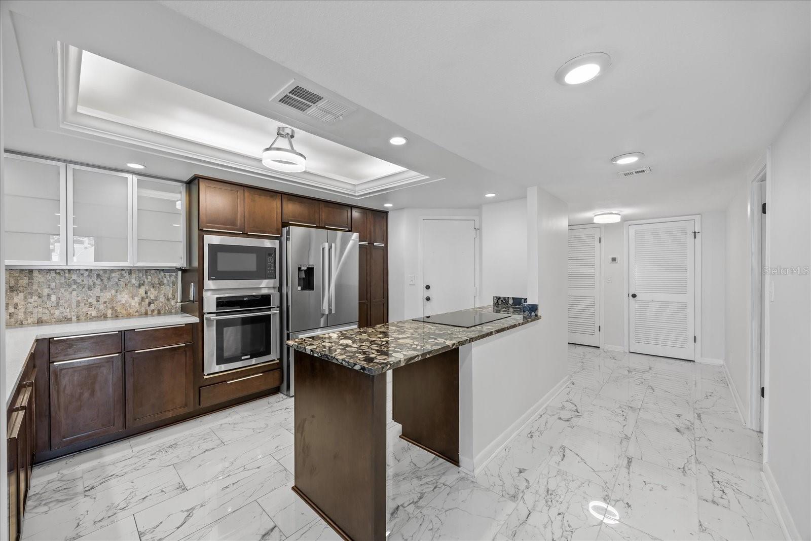2611 BAYSHORE BLVD #207