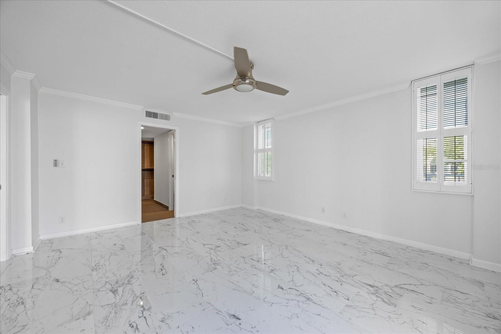 2611 BAYSHORE BLVD #207