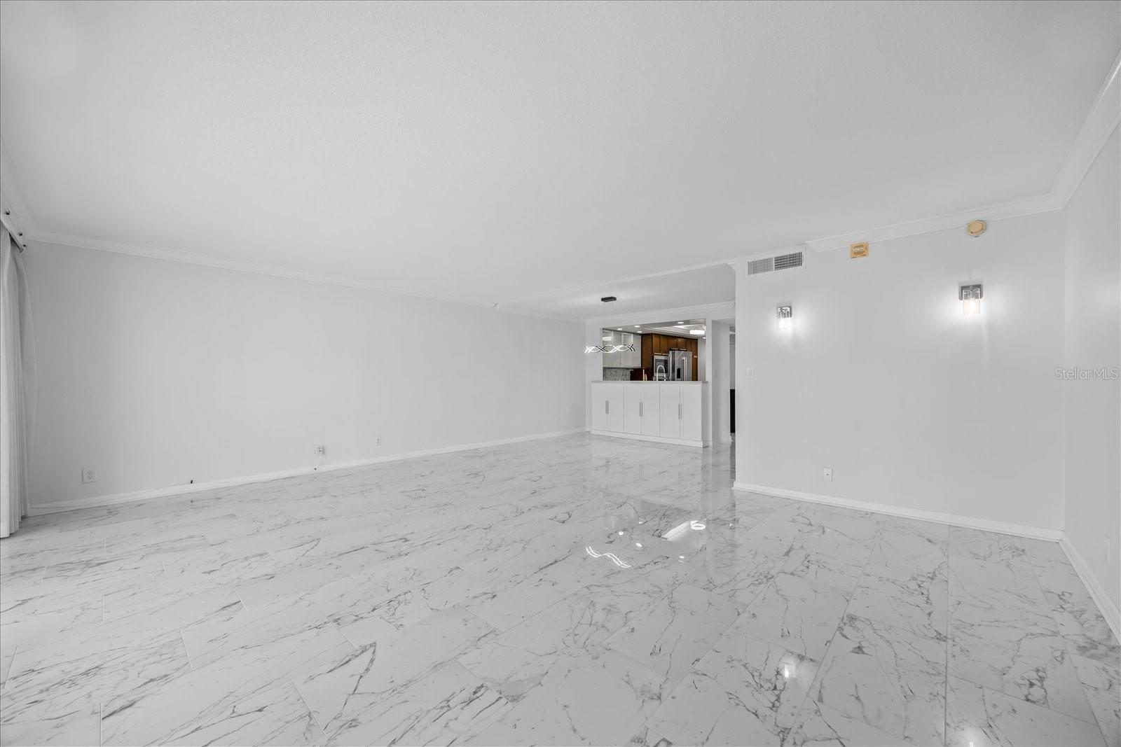 2611 BAYSHORE BLVD #207